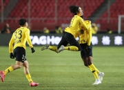 开云下载-包含华夏遭遇恒大逆转，领先优势逐渐缩小的词条