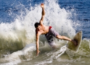 开云体育登录-黄鸭组合点燃赛场，韩国队险胜印尼队背后的羽球精神