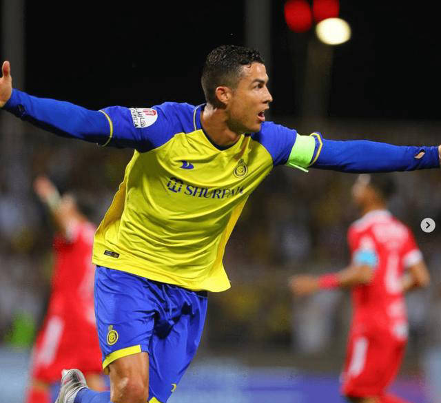 包含勒沃库森绝地反击巴黎,C罗关键制胜的词条 包含勒沃库森绝地反击巴黎,C罗关键制胜的词条