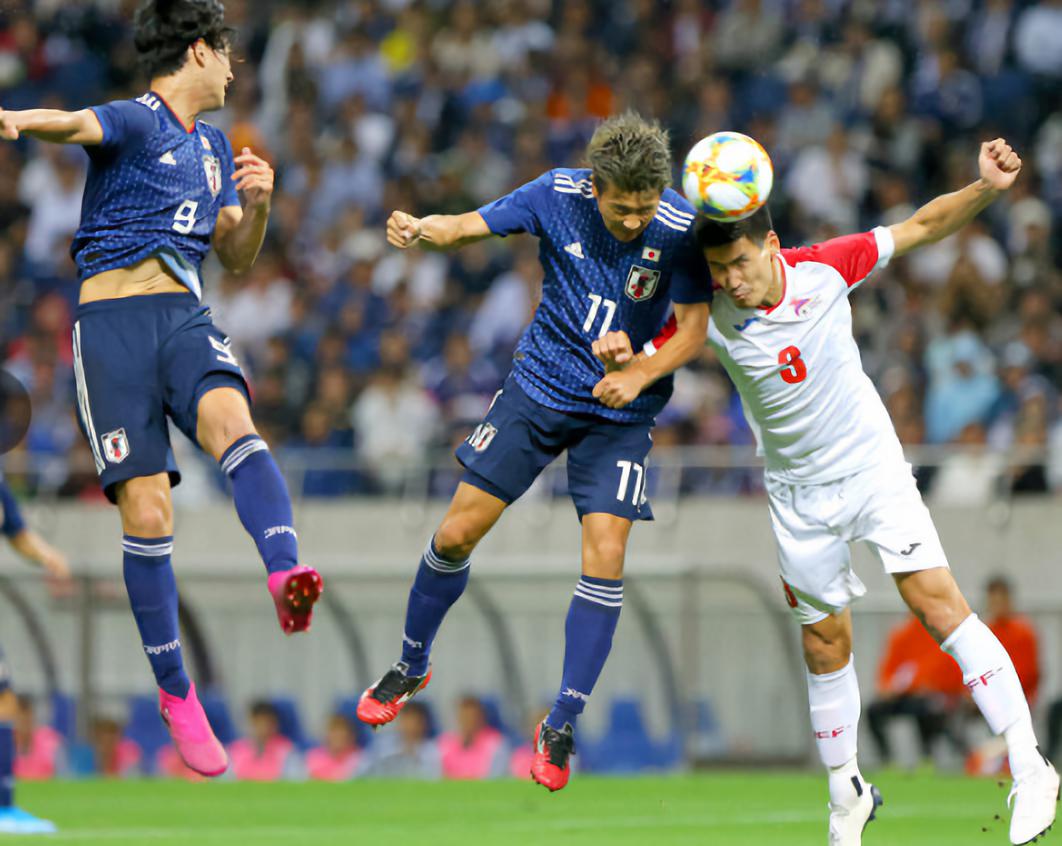 关于丹麦羽毛球队鏖战日本羽毛球队,桃田贤斗完成帽子戏法的信息 关于丹麦羽毛球队鏖战日本羽毛球队,桃田贤斗完成帽子戏法的信息