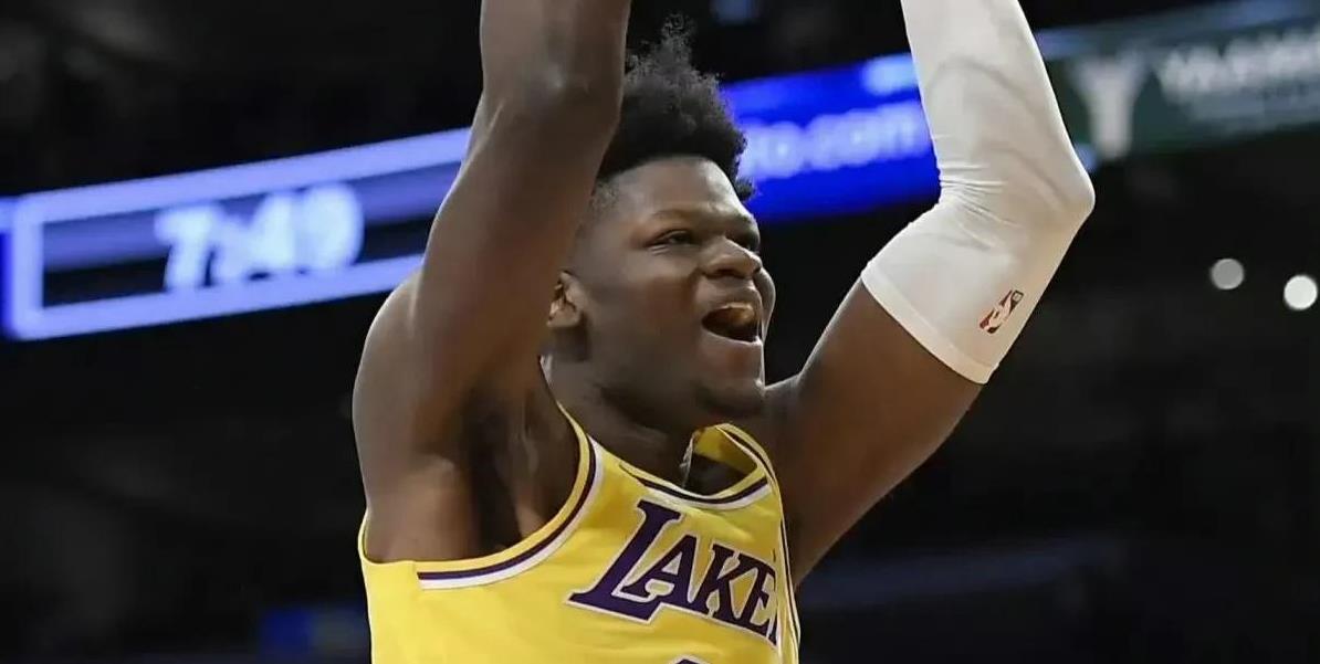 爵士力克国王，巴图姆制霸全场