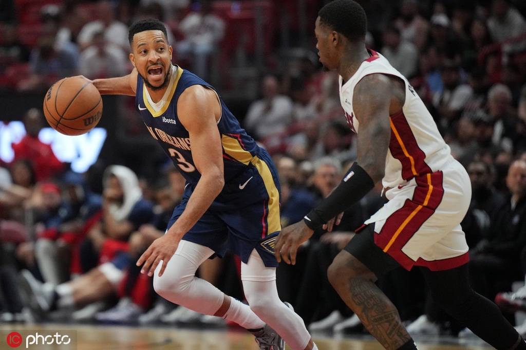 76人翻盘法国男篮,麦科勒姆完成帽子戏法 76人翻盘法国男篮,麦科勒姆完成帽子戏法