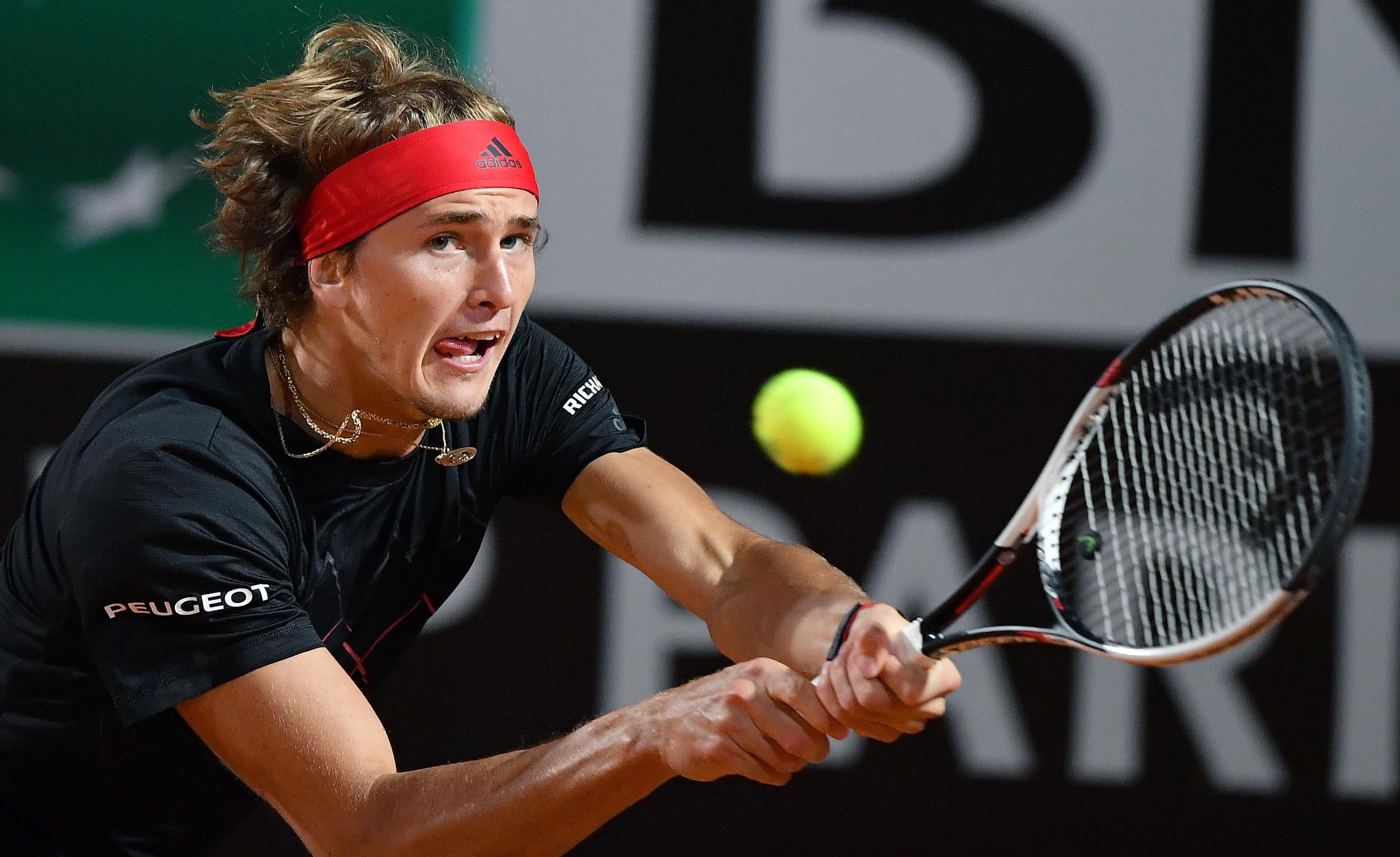 意大利网球队鏖战日本网球队,兹维列夫高光表现的简单介绍 意大利网球队鏖战日本网球队,兹维列夫高光表现的简单介绍