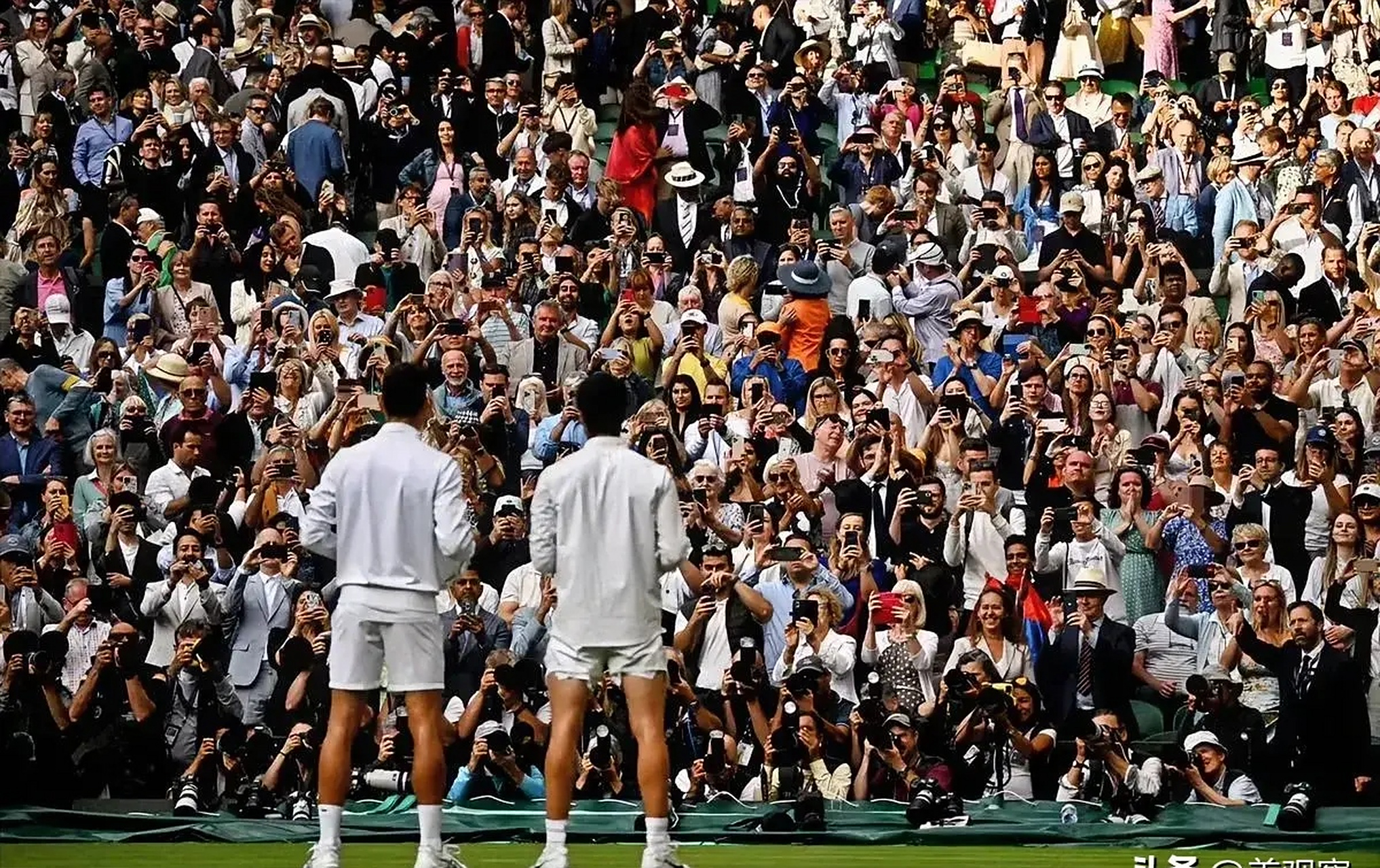 德国网球队鏖战英国网球队，德约科维奇制霸全场的简单介绍