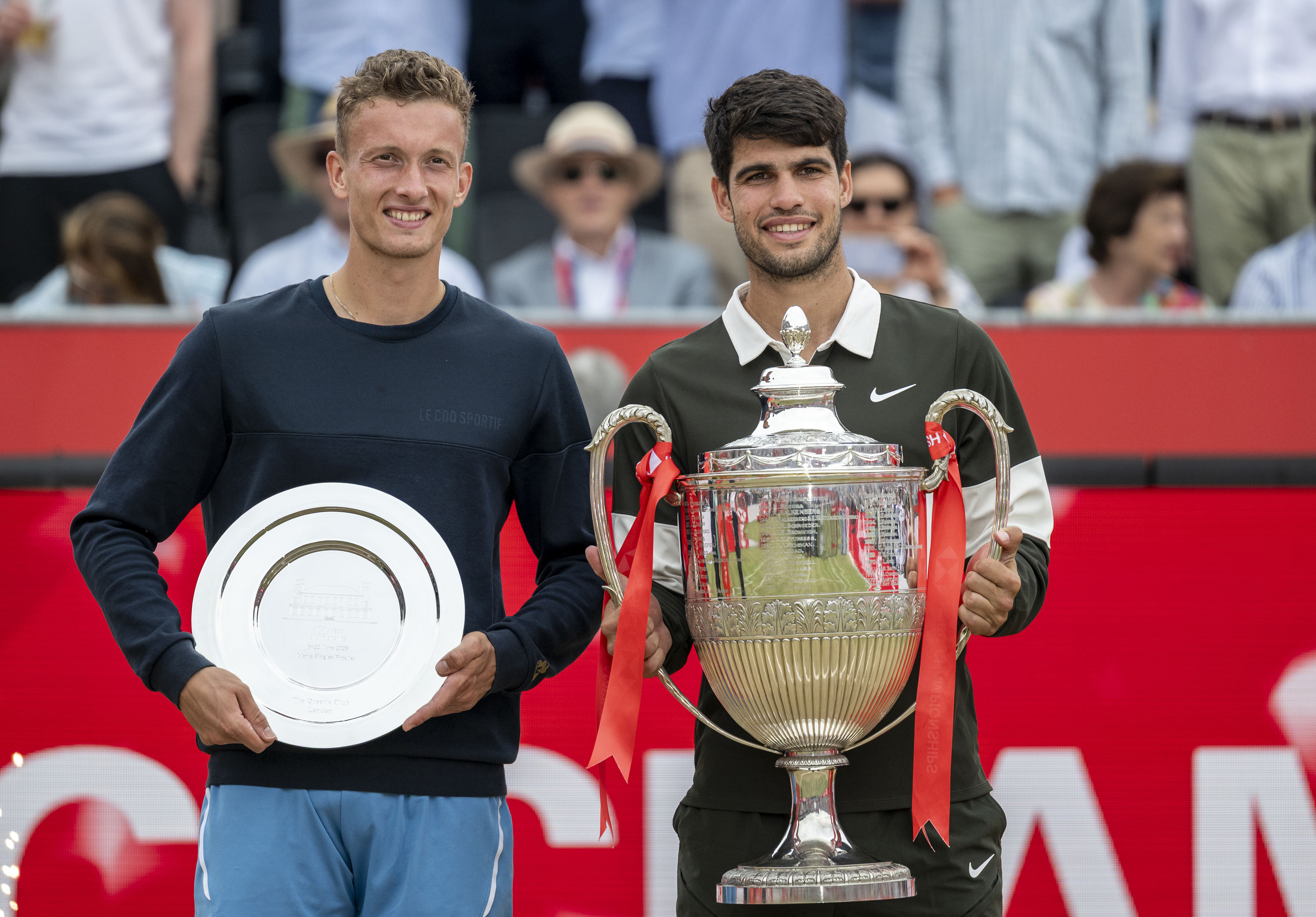 澳大利亚网球队力克西班牙网球队,阿尔卡拉斯制霸全场 澳大利亚网球队力克西班牙网球队,阿尔卡拉斯制霸全场