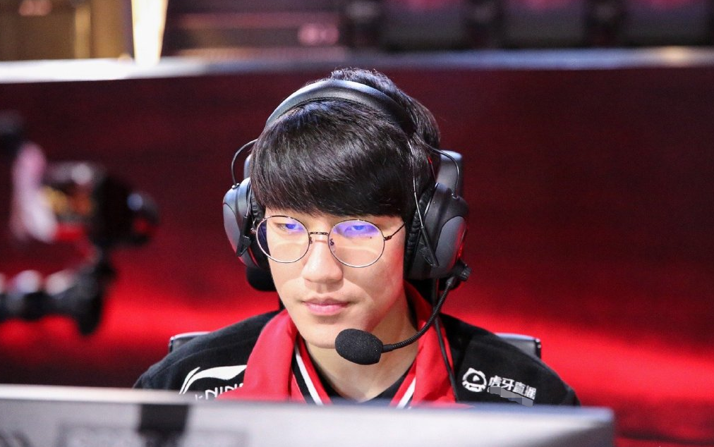 SHR爆冷T1,Tarzan打破历史纪录 SHR爆冷T1,Tarzan打破历史纪录