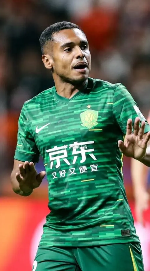 国安主场告捷,球员士气高昂 国安主场告捷,球员士气高昂