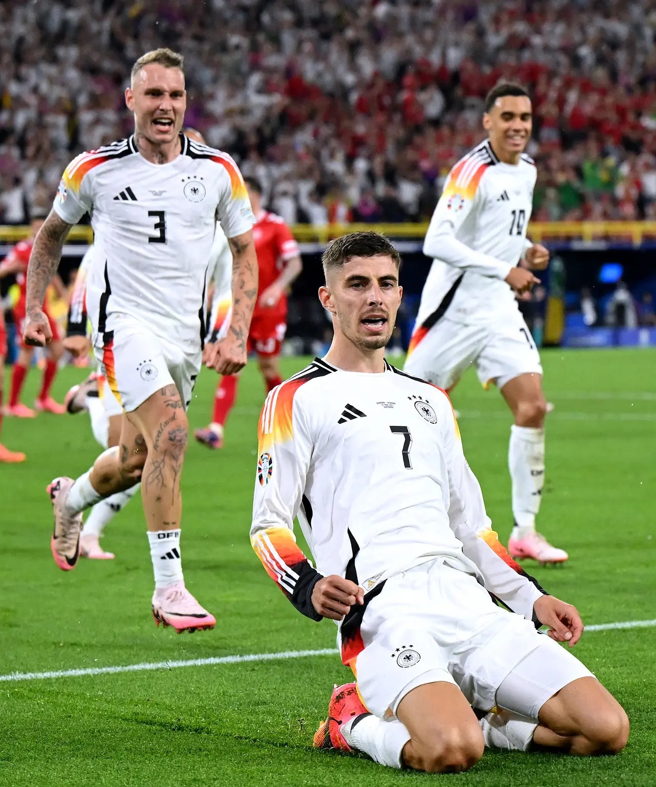 瑞士队在欧洲杯预选赛中击败对手,迈向胜利!的简单介绍 瑞士队在欧洲杯预选赛中击败对手,迈向胜利!的简单介绍