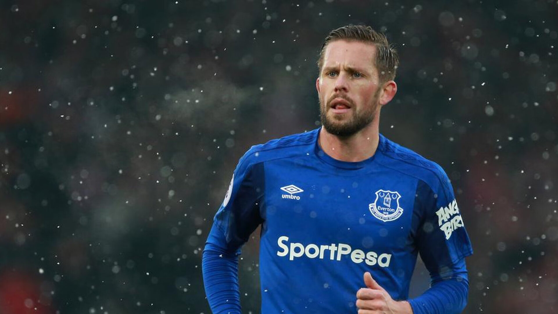 戈麦斯一锤定音！莱比锡红牛力克威尔士劲旅，书写欧战新篇章